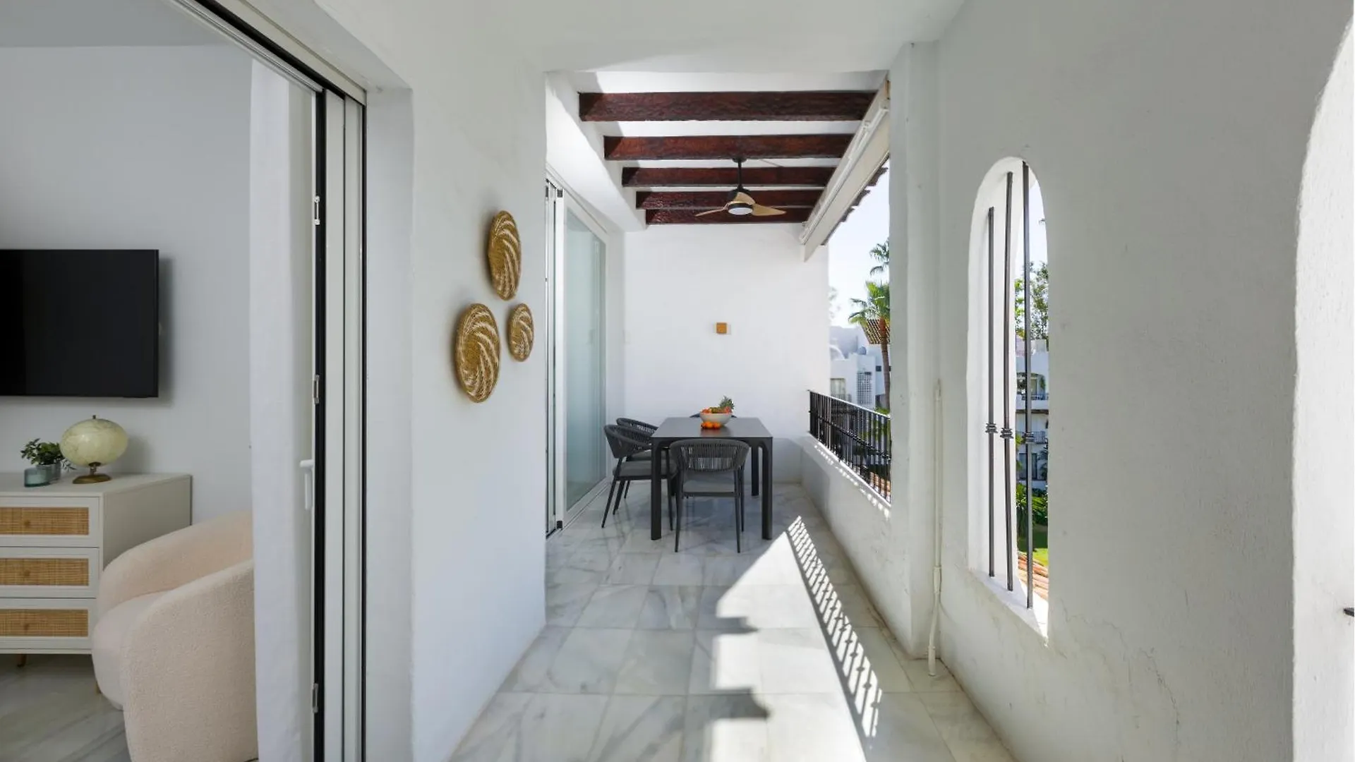 Apartamentos Urb, La Alcazaba 614 Y 642 Banus Marbella